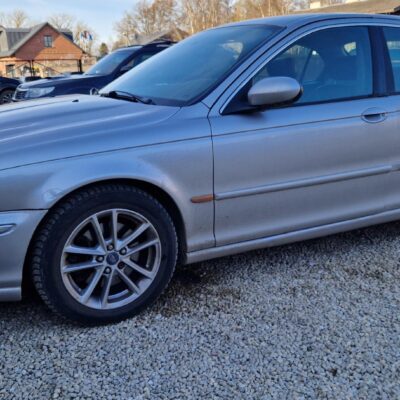 Jaguar X TYPE 2001a 2,5 144kw